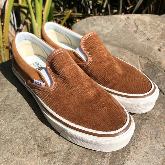 vans corduroy classic